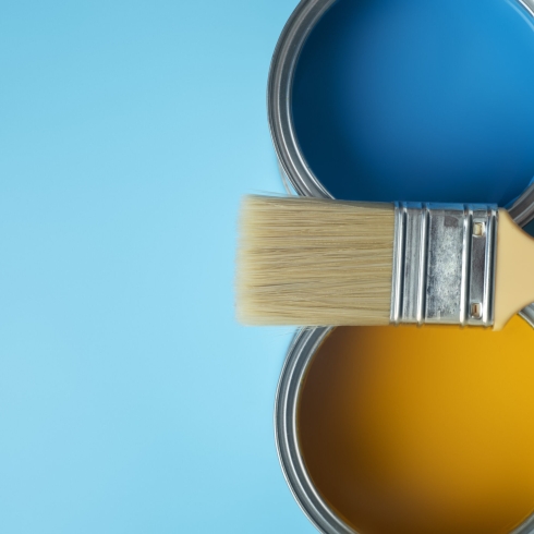 vista-superior-de-la-lata-de-pintura